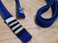 de laatste streep op blauw, juni 2021